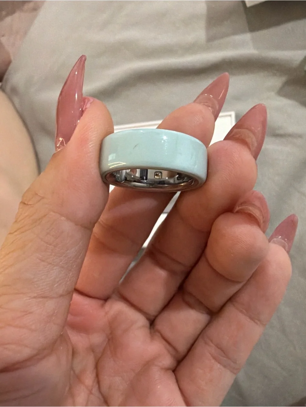 Oura ceramic 4th